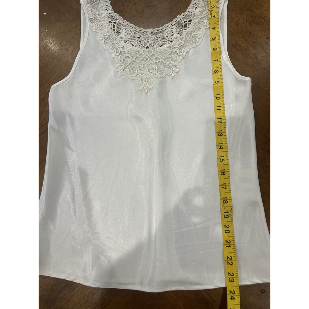 Vintage USA Womens White Satin Top‎ Size M Crochet Lace Fairy Romantic Coquette - Picture 11 of 13